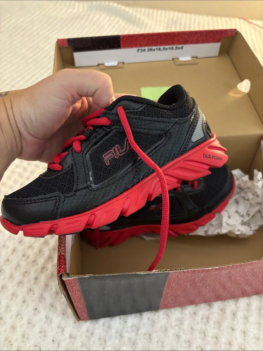 Fila Finest Hour Kids Sneakers Sz 11K NWT Deadstock